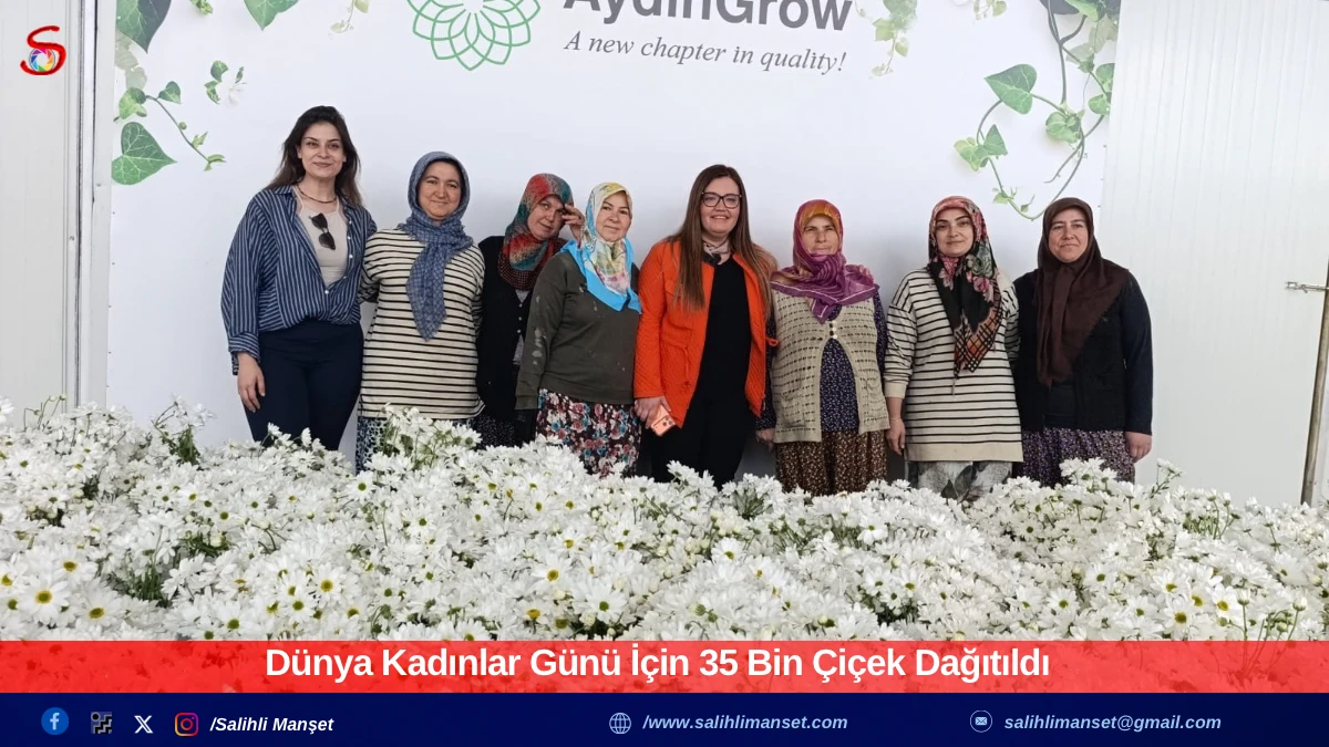 D&uuml;nya Kadınlar G&uuml;n&uuml; İ&ccedil;in 35 Bin &Ccedil;i&ccedil;ek Dağıtıldı 