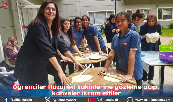 Öğrenciler Huzurevi sakinlerine gözleme açıp, kahveler ikram ettiler